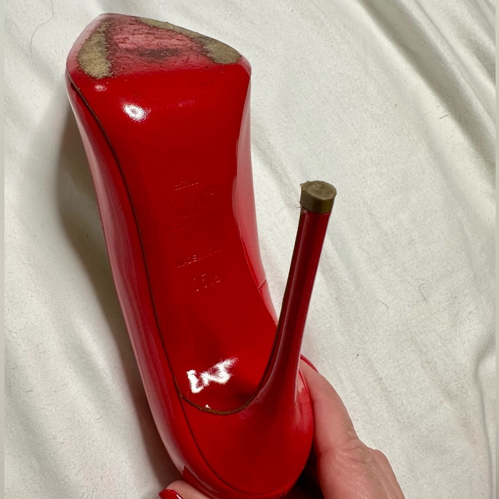 Christian Louboutin Red Patent Leather So Kate Pumps Heels Size 35.5 - Picture 5 of 10